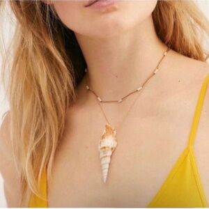 Free people necklace